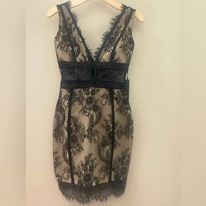 Mini Black/nude dress